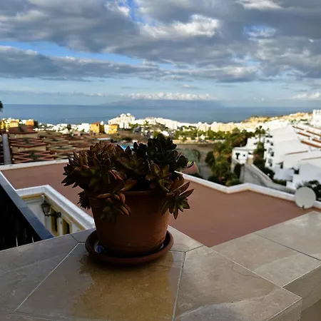 - Amazing Ocean And Teide View - Fast Wifi, Air Con Apartment *