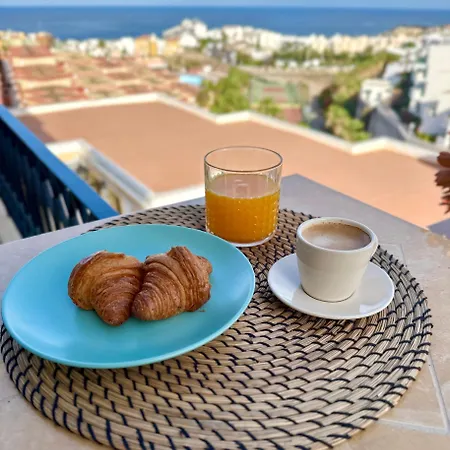- Amazing Ocean And Teide View - Fast Wifi, Air Con Apartment *
